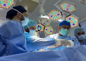 "صحي الطائف ينظم قافلة طبية تطوعية استفاد منها 200 حالة بمشاركة 14 استشاريًا"