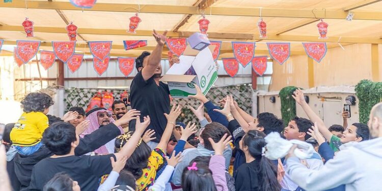 "الشريك الأدبي بالباحة ينظّم أمسية شعرية تحت عنوان 'الموروث الشعبي بالباحة'"