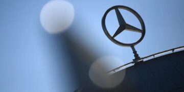 مرسيدس بنز تدعو الاتحاد الأوروبي لاستقبال مزيد من مصانع السيارات الصينية