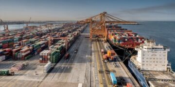 الميزان التجاري يسجل نمواً بنسبة 30% ويتجاوز 20 مليار ريال في أكتوبر 2024