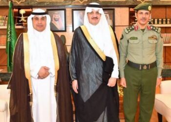 أمير الشرقية يهنئ مدير جوازات المنطقة بمناسبة تعيينه