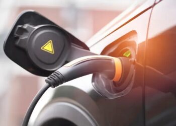 “فولكس فاغن” و”شي بينغ” تتجهان لبناء شبكة شحن للسيارات الكهربائية في الصين