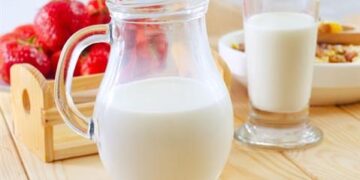 دراسة: كوب من الحليب يوميًا يقلل خطر الإصابة بسرطان الأمعاء بنسبة 20%