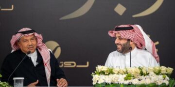 ليلة تاريخية.. المستشار تركي آل الشيخ يروج لحفل الفنان محمد عبده في موسم الرياض