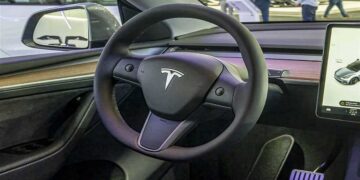 تسلا تتفوق على أودي في مبيعات السيارات العالمية لأول مرة في تاريخها