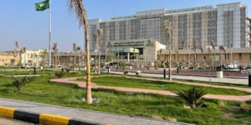 مستشفى الملك فهد المركزي بجازان ينفذ أكثر من 5 آلاف إجراء طبي في عناية اليوم الواحد خلال 2024