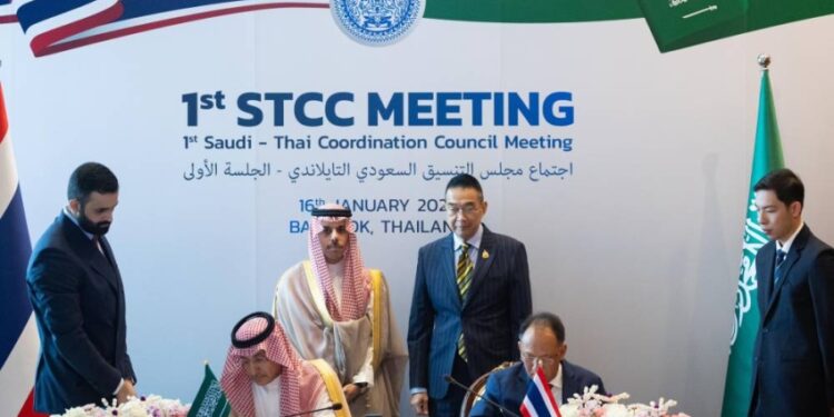 وزير الخارجية السعودي ونظيره التايلندي يترأسان الاجتماع الأول لمجلس التنسيق المشترك