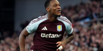 النصر يبرم اتفاقًا مع أستون فيلا لضم جون دوران