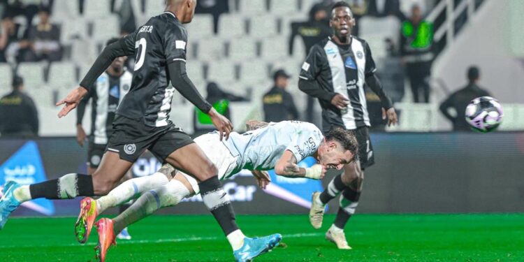 الشباب يتغلّب على الفيحاء بهدفين لهدف بالجولة الـ17 من دوري المحترفين