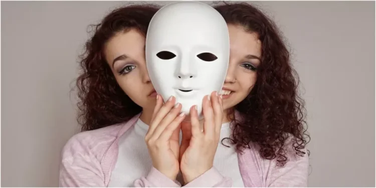 مرض اضطراب ثنائي القطب.. الأسباب والأعراض وطرق العلاج