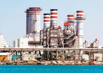 خبراء الصحة العامة في السعودية يكشفون حقيقة العلاقة بين “المياه المُحلاة” ومرض “الخرف”