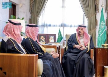 أمير منطقة الرياض يستقبل مدير فرع وزارة الرياضة المعين حديثًا بالمنطقة