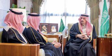 أمير منطقة الرياض يستقبل مدير فرع وزارة الرياضة المعين حديثًا بالمنطقة