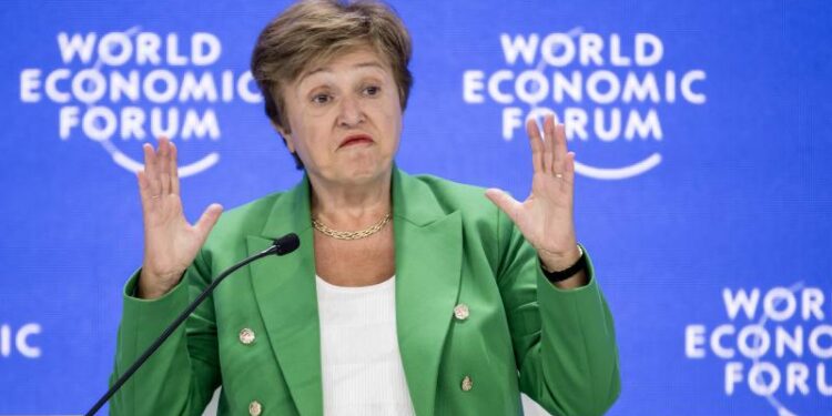 مديرة «صندوق النقد»: التضخم العالمي لم يُهزم بالكامل بعد