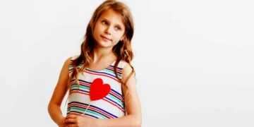 استشاري: زيادة الوزن عند الإناث يرفع مخاطر النمو المبكر