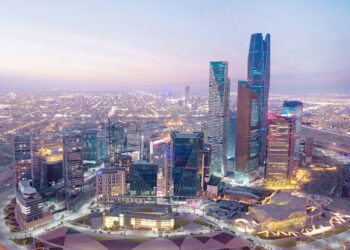 سوق العمل السعودي: وجهة جاذبة للمواهب والاستثمارات