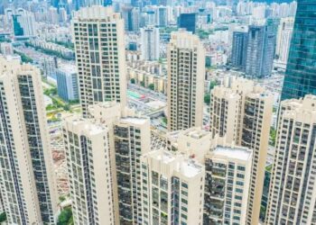 ديون تهدد القطاع العقاري في الصين 2025