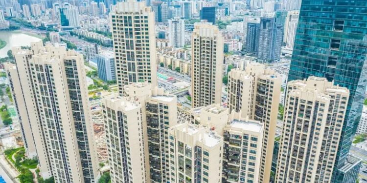 ديون تهدد القطاع العقاري في الصين 2025