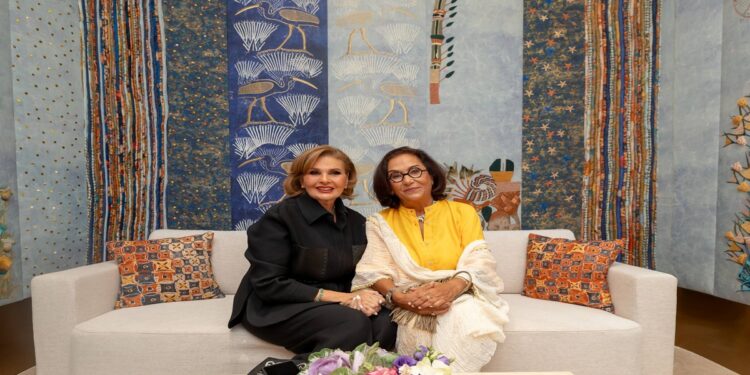 عزة فهمي: أعشق “لغة الضاد” والتاريخ العربي في الرياض