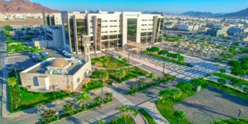 مستشفى الملك فيصل التخصصي في المدينة المنورة يحصل على شهادة الآيزو الدولية في إدارة المرافق