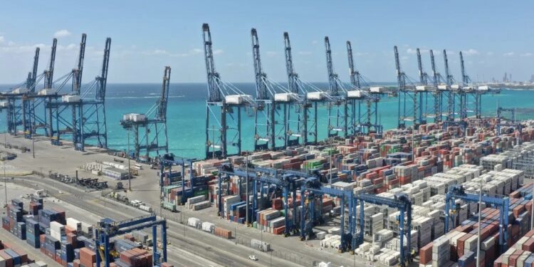 “الميزان التجاري السعودي يسجل نموًا بنسبة 30% في أكتوبر الماضي”