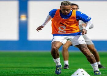 نيمار يغيب عن تدريبات الهلال بسبب آلام المعدة