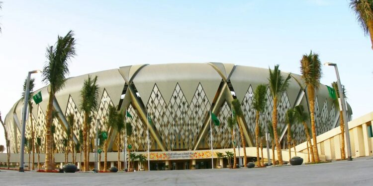 ملعب «الجوهرة» يستضيف تدريبات برشلونة وريال مدريد استعدادًا لكلاسيكو السوبر