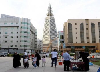 “السعودية تبدأ تسويق سندات دولية بعد إعلان خطتها الاقتراضية لـ2025”