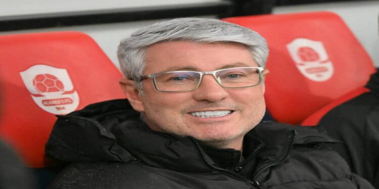 هيلمان: احتياجات الرائد نناقشها «داخل النادي»