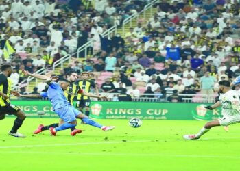 الهلال أم الاتحاد… مَن يُحقق الغلبة في كأس الملك؟
