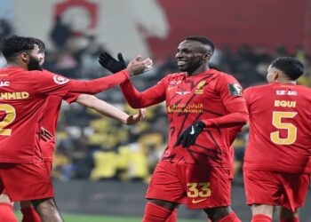 ثلاثية نارية تقود القادسية إلى نصف نهائي كأس الملك