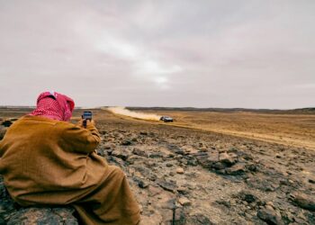 داكار السعودية: الراجحي يعتلي صدارة المرحلة الرابعة