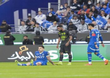 إصابة عضلية تبعد ميتروفيتش عن الهلال لمدة 3 أسابيع