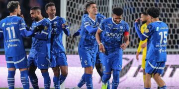 الهلال يكتسح العروبة ويعود للصدارة مؤقتاً