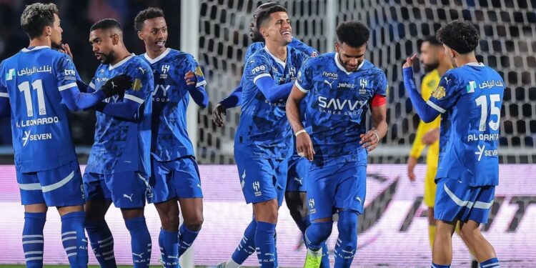 الهلال يكتسح العروبة ويعود للصدارة مؤقتاً