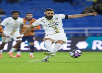 الدوري السعودي: الهلال يستعيد الصدارة بعد 48 يومًا