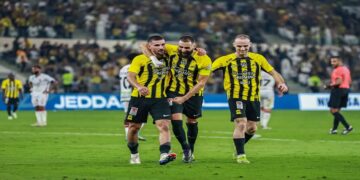 الاتحاد يكتسح الرائد برباعية ويواصل مطاردة صدارة الهلال