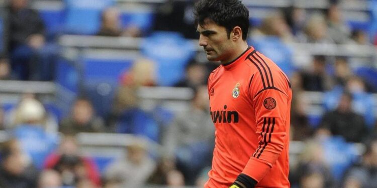 الوحدة يتوصل لاتفاق مع الحارس الإسباني أنطونيو أدان