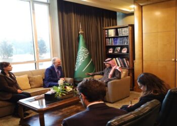 السفير المجفل يستقبل المبعوث الأممي الخاص إلى سوريا