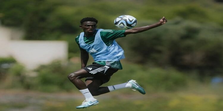 السعودي مهند آل سعد ينتقل من نيوم إلى دانكيرك الفرنسي