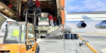 الطائرة الإغاثية السعودية الـ12 تصل إلى دمشق