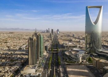 “ستاندرد آند بورز” تتوقع استمرار الإصدارات السعودية محليًا ودوليًا بدعم من رؤية 2030