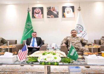 قائد القوات المشتركة السعودي يبحث مع السفير الأميركي مستجدات اليمن