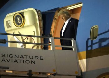 ترامب: السعودية أو بريطانيا قد تكون وجهتي الأولى خارجياً