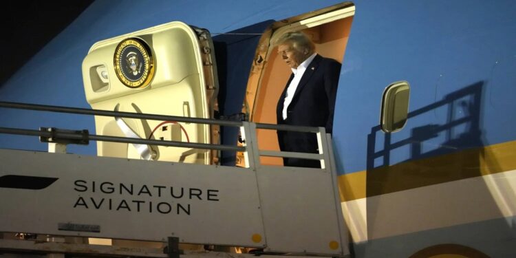 ترامب: السعودية أو بريطانيا قد تكون وجهتي الأولى خارجياً