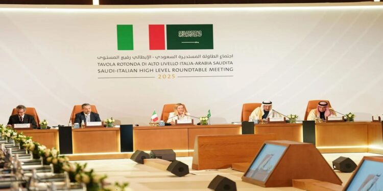 السعودية وإيطاليا تبرمان 26 مذكرة تفاهم لتعزيز الاستثمارات