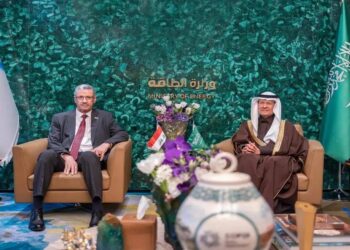 وزير الطاقة السعودي يجتمع بنظرائه في الرياض لتعزيز التعاون