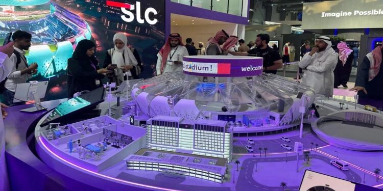 صفقة تاريخية.. “STC”توقع عقدًا حكوميًا بـ 8.7 مليار دولار