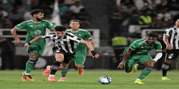 نيوم يقترب من ضم مدافع الشباب نادر الشراري