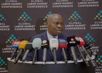 “العمل الدولية” تدعو لسياسات تدعم توظيف الشباب وتنمية مهاراتهم